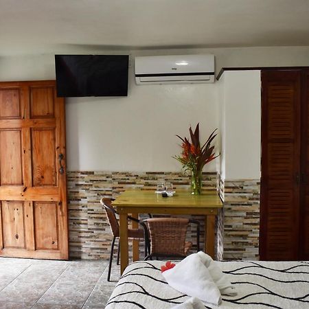 Hotel Quepos Paraiso Eksteriør bilde